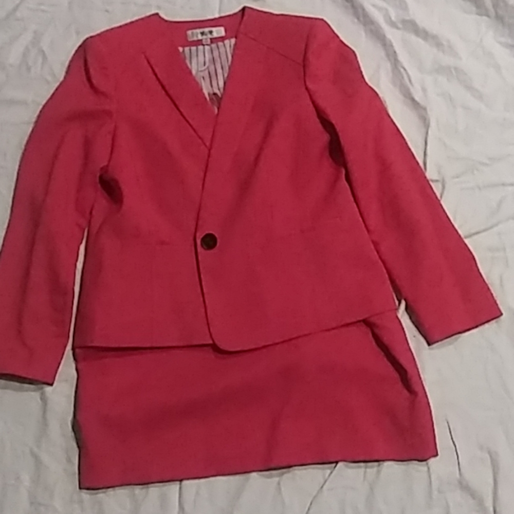 Women's suit